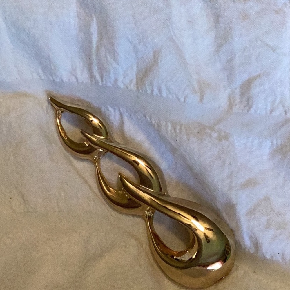 Vintage 80s Gold Flame Drop Brooch Pin